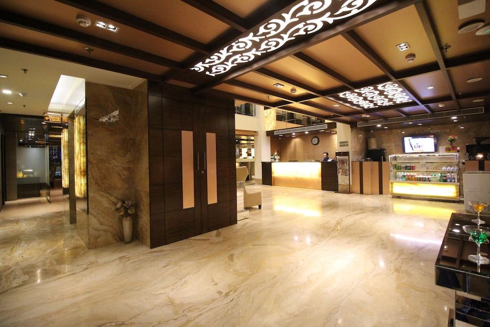 Hotel Golden Grand Deli Exterior foto