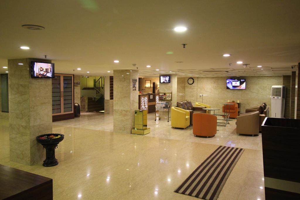 Hotel Golden Grand Deli Exterior foto